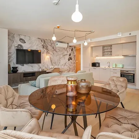 Sunny Lol Port In The Centre Appartement *