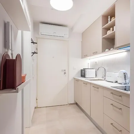 Sunny Lol Port In The Centre Appartement