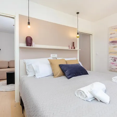 Sunny Lol Port In The Centre Apartamento