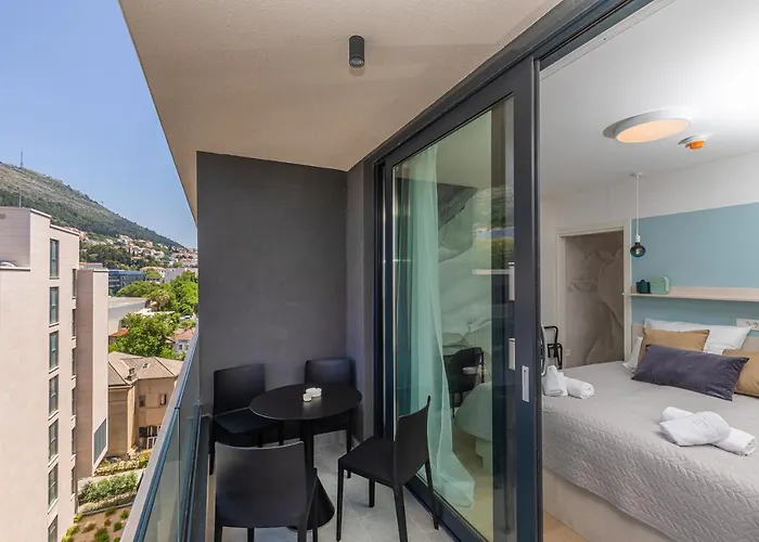 Sunny Lol Port In The Centre Daire Dubrovnik