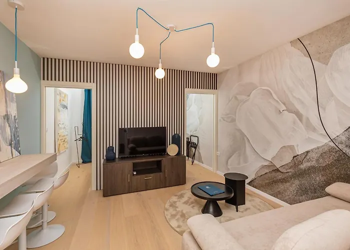 Daire Sunny Lol Port In The Centre *