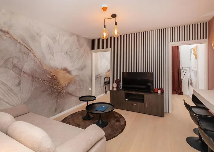 Daire Sunny Lol Port In The Centre